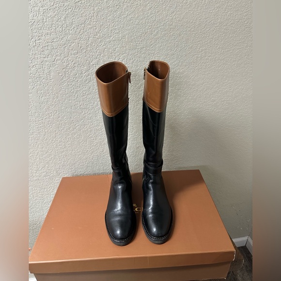 Coach Boots - Picture 2 of 9